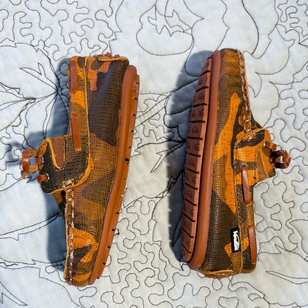 Venettini 55 Scott Boys Camo Leather Moccasin Loafers Euro 24- US 7.5/8 💛